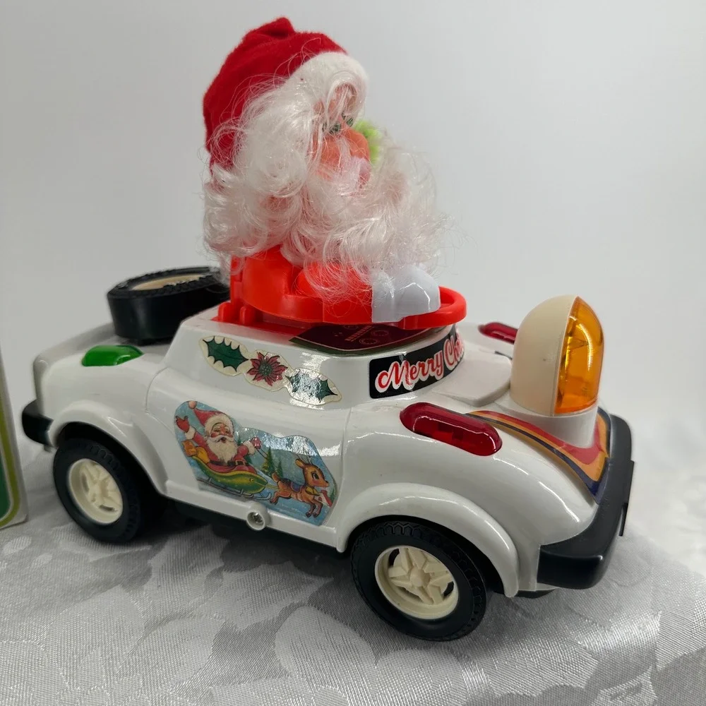 Son Ai Toys Santa Cartoon Car White Good Vintage 1983 Bump Go Music SA 171L